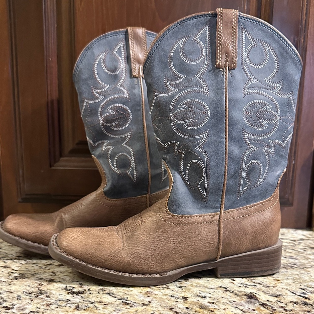 Roper Tan and Blue Cowboy Boots